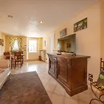 Montegolo, Graziella קוסטרמנו